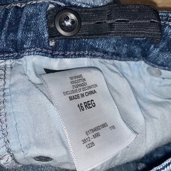 Levi’s Girl's Bermuda Jean Shorts- 16 or 0/ 2 in womens - Picture 4 of 5